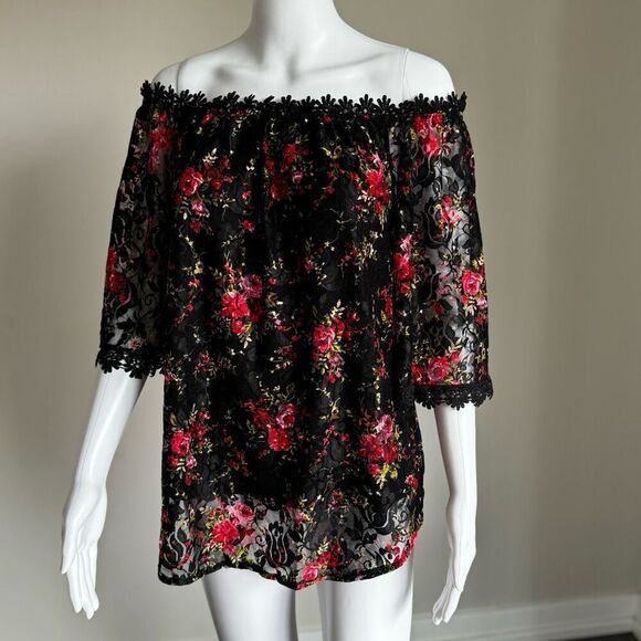 Miholl Black Layered Lace Floral Crotchet Off The Shoulder Boho Top - Picture 2 of 8